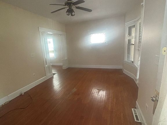5th image of 3871 W 21st St