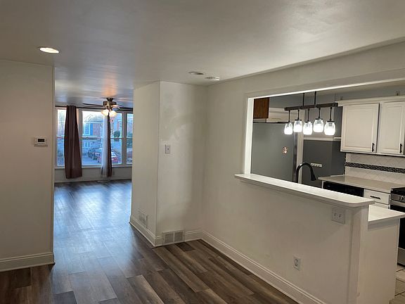 3rd image of 3523 Fitler St
