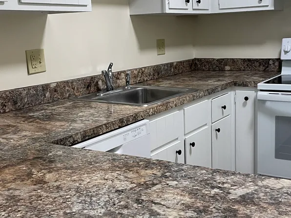 200 Pleasant Ave, Syracuse, NY 13212