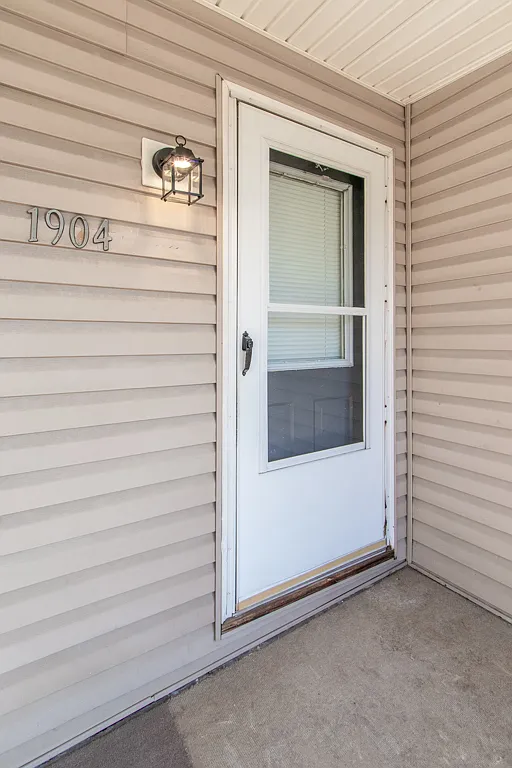 3 bed, 1155 sqft, $1,395 — Photo 3