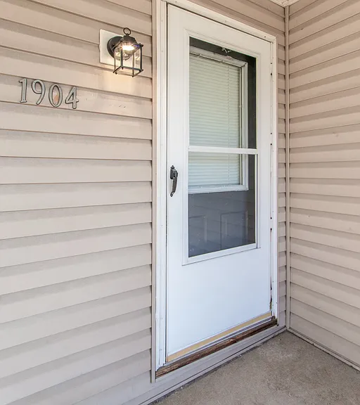 1904 Taft Ave NE — Photo 3