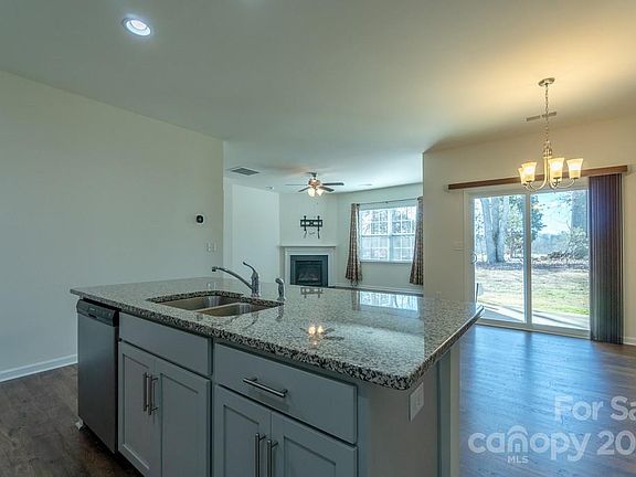 4th image of 3107 Betty Jean Pl