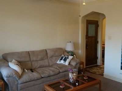 2nd image of 5848 N Rockwell St APT 2