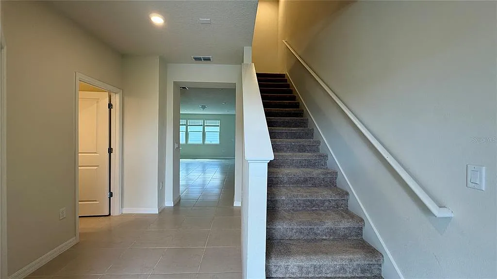 4 bed, 3.0 bath, 1843 sqft, $2,550 — Photo 4