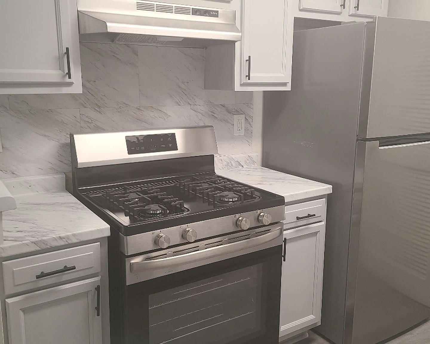 Towne Square Apartments — Photo 2