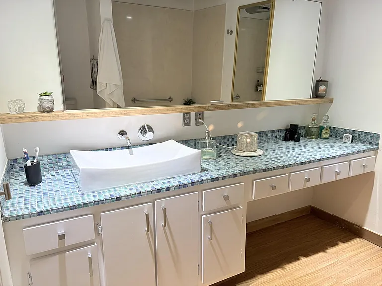 3503 Oaks Way #202 — Photo 6