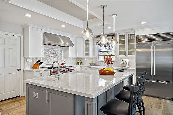 Kitchen island