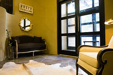 Sold by aptsandlofts.com