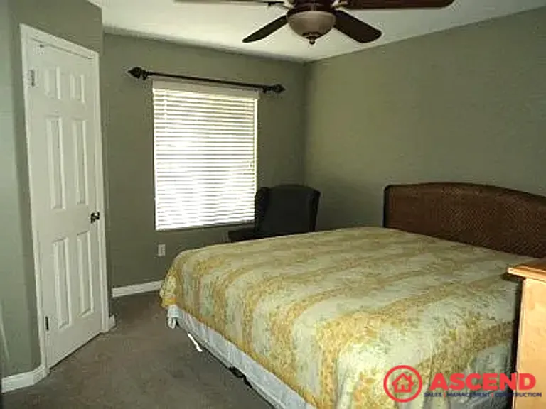 10419 Attleboro Ave — Photo 9