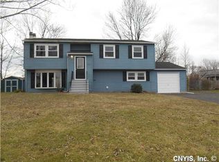 5974 Brigadier Dr, Cicero, NY 13039