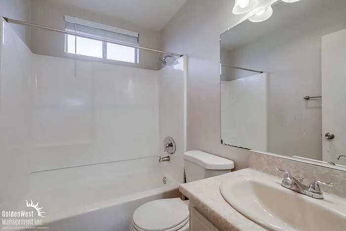 4074 35th St #4 — Photo 9