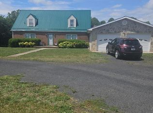 475 Fontaine Rd, Cascade, VA 24069