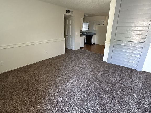 2nd image of 804 Monarch Cir #1-3