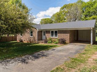 106 Crestline Cir, Inman, SC 29349