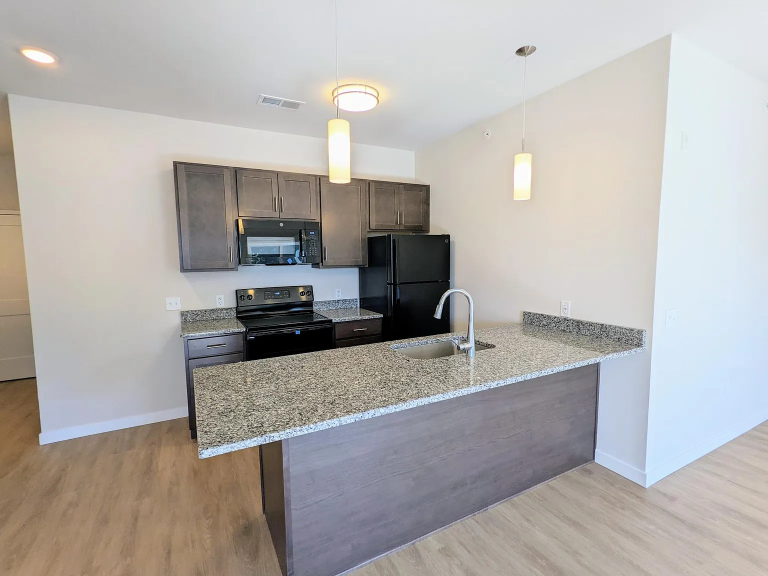 Riverview Terrace — Photo 4