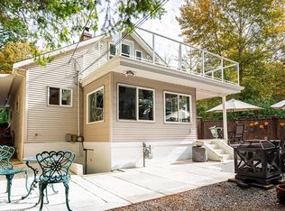 2725 Gordon Ave, Surrey, BC V4A3J2