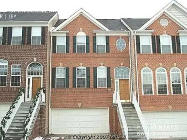 202 Spencer Ter SE #B, Leesburg, VA 20175