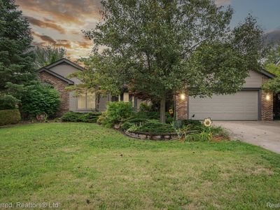 20235 Pollyanna Dr, Livonia, MI, 48152