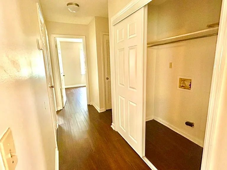 4425 Torrance Dr NW — Photo 9