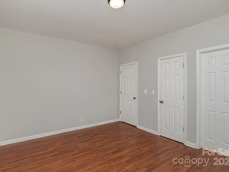 484 Cook St NW — Photo 14