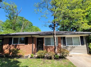 959 Meadow Rock Dr, Stone Mountain, GA 30083