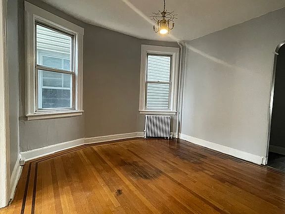 5th image of 127 Bidwell Ave #5D