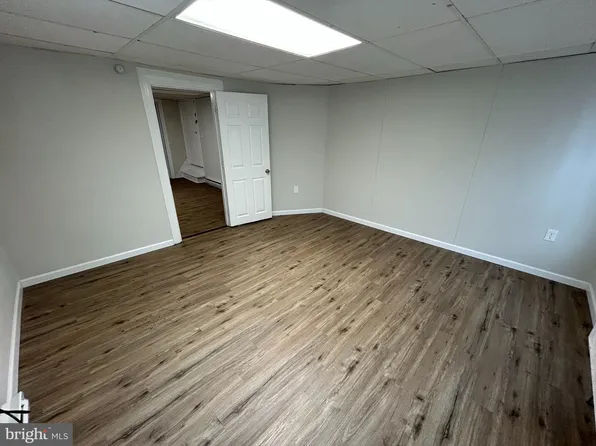 26 & 28 W Main St #2, Newmanstown, PA 17073