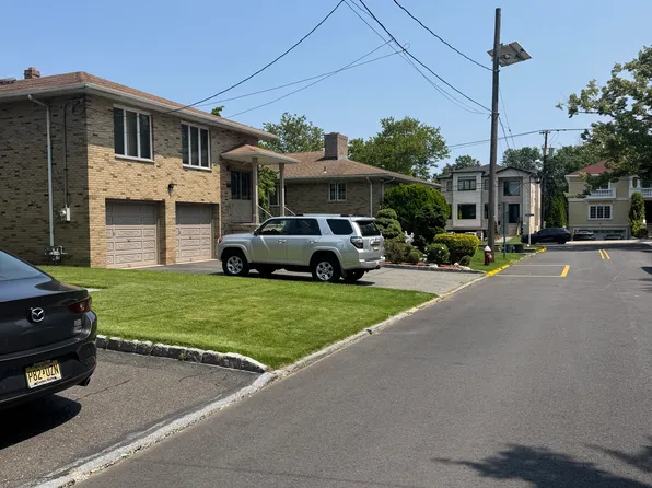 900 Alan Pl #Gf, Ridgefield, NJ 07657