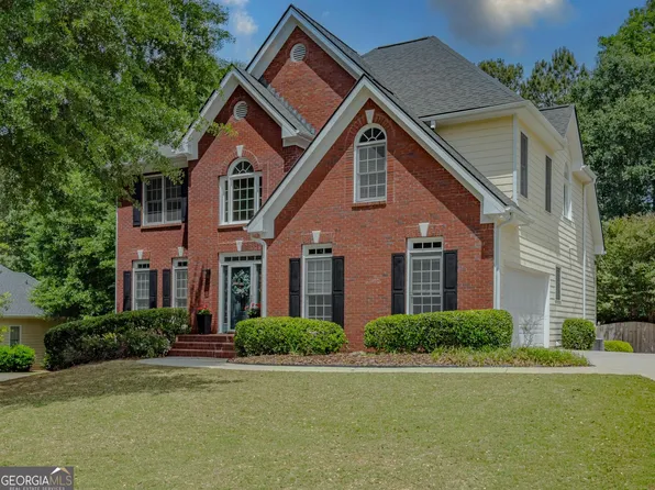 1116 Maple Creek Rdg, Loganville, GA 30052