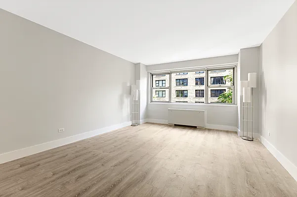 Sold by Compass | media 2