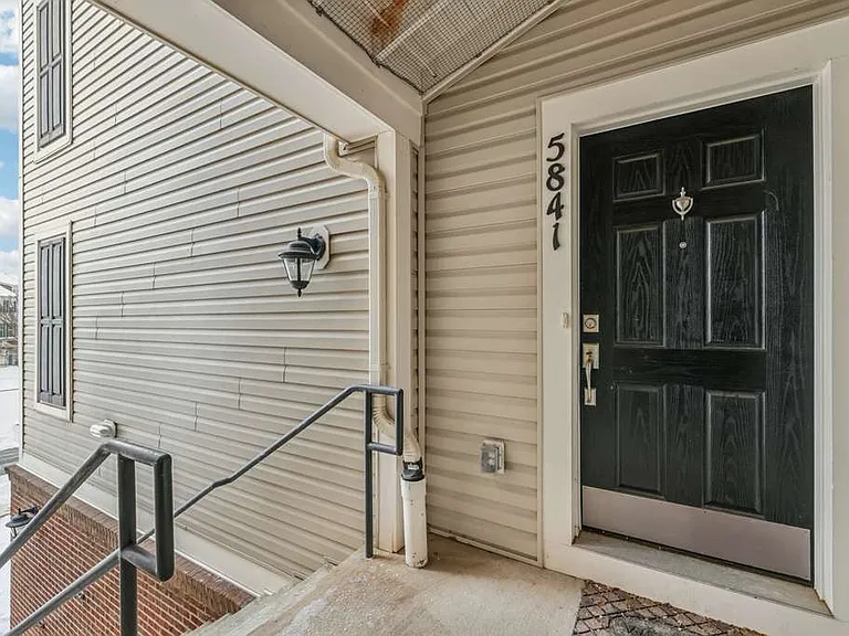 5841 Bella Marie Way — Photo 2