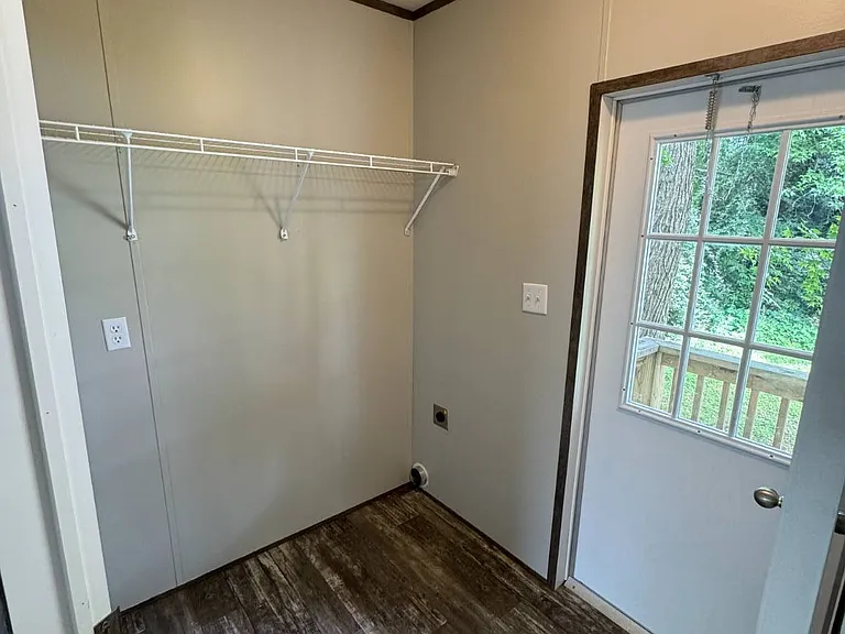 269 Manchester Ave — Photo 10
