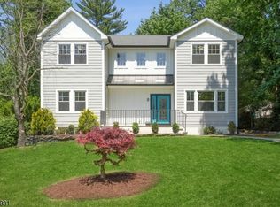 8 Randolph Pl, Verona, NJ 07044