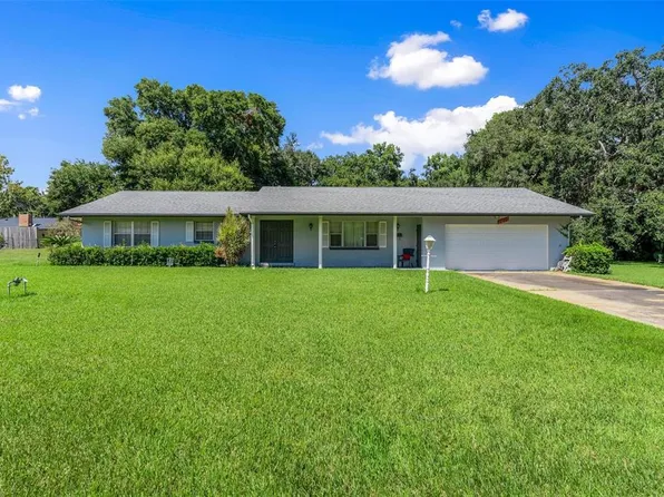 2010 Hollywood Dr, Leesburg, FL 34748