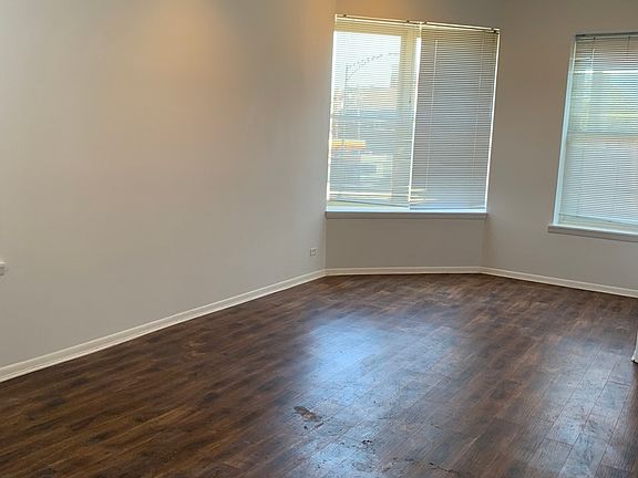 4th image of 2758 N Ashland Ave