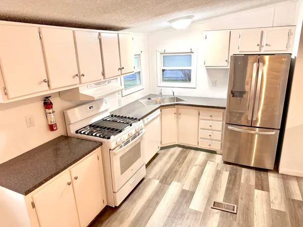 12025 N Scottish Ct, Hagerstown, MD 21740