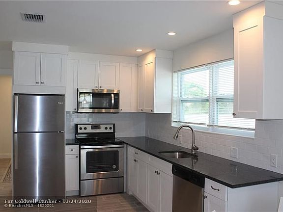 3rd image of 4312 Seagrape Dr APT 5