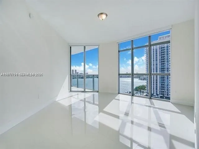 17301 Biscayne Blvd #1103 — Photo 14