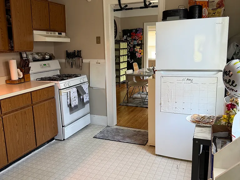 1004 Lakepointe St — Photo 9