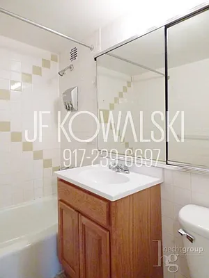 Rented by Hecht Group | media 12