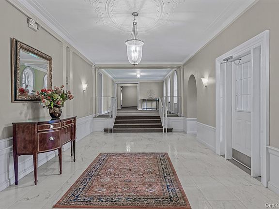 3rd image of 90 Knightsbridge Road #3N