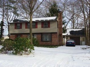 439 Camberly Rd, Warminster, PA 18974