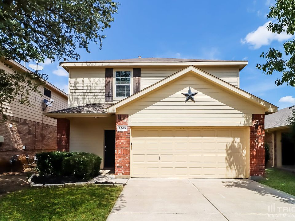 1st image of 2705 Lynx Ln
