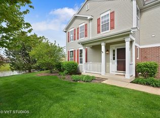 372 Larsdotter Ln, Geneva, IL 60134