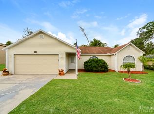 2820 Forest Edge Dr, Deltona, FL 32725