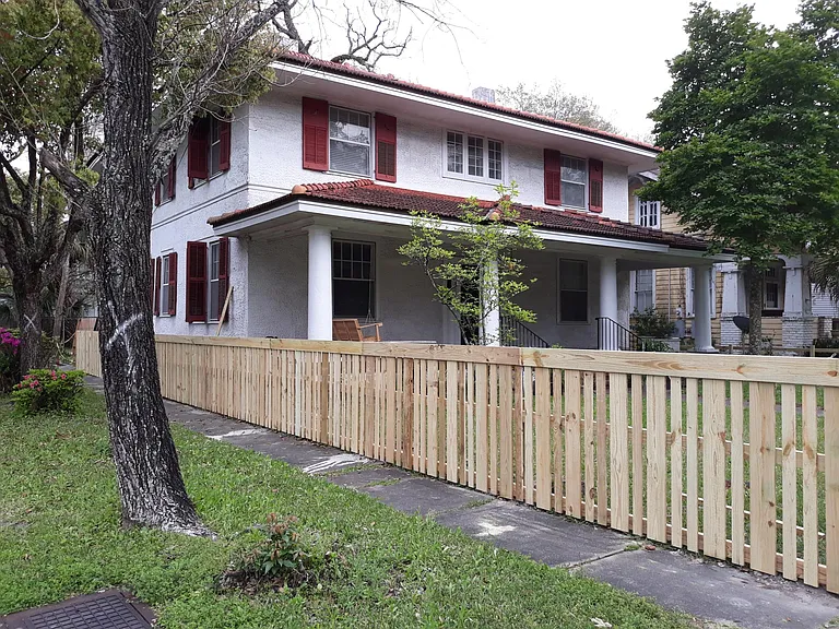 251 Michigan Ave — Photo 10