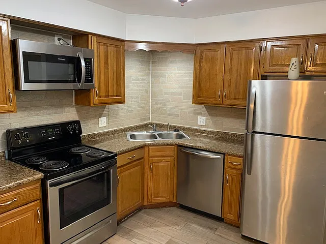 2109 45th St #101-1 — Photo 5