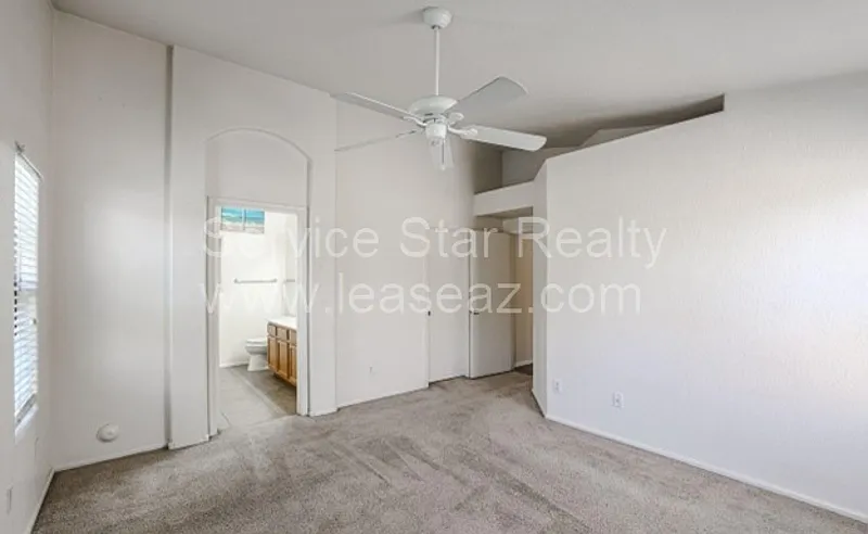 3 bed, 2.0 bath, 1591 sqft, $1,995 — Photo 4