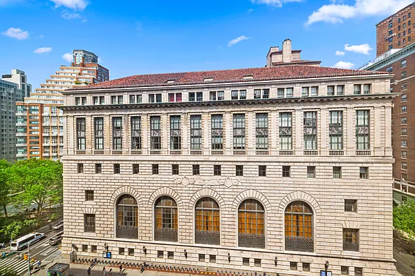 Sold by Corcoran | media 6