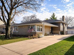 146 E Adams St, Elmhurst, IL 60126